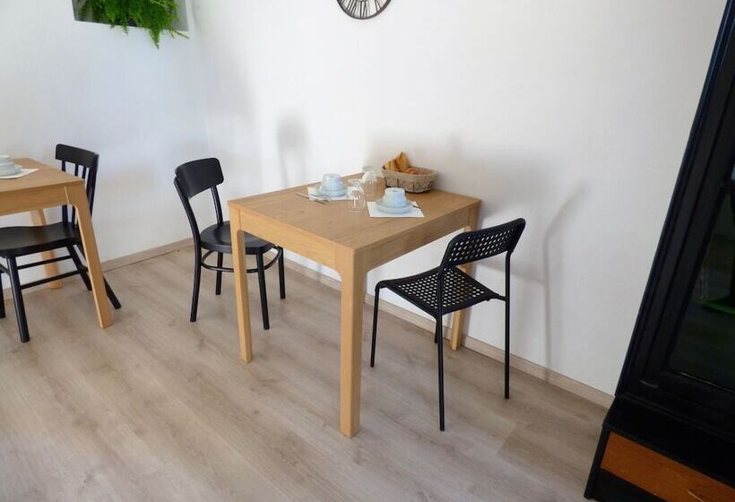 بنسيون Les Hauts De Malirat