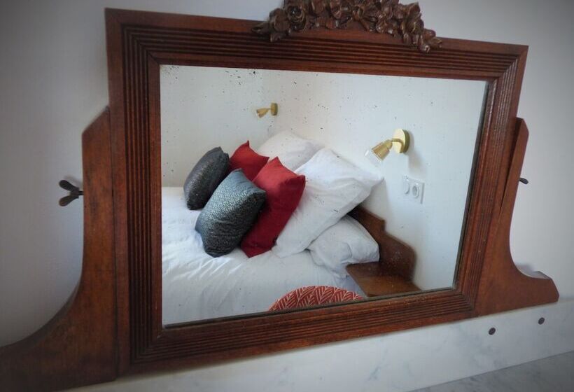 بنسيون Les Hauts De Malirat