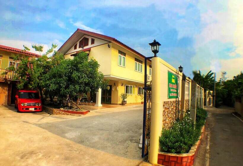 بنسيون The Train Guesthouse