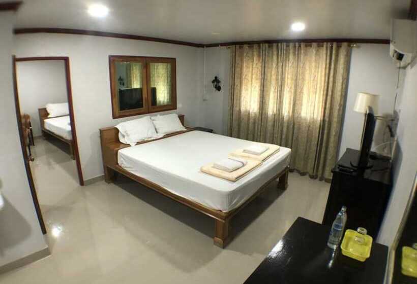 بنسيون The Train Guesthouse