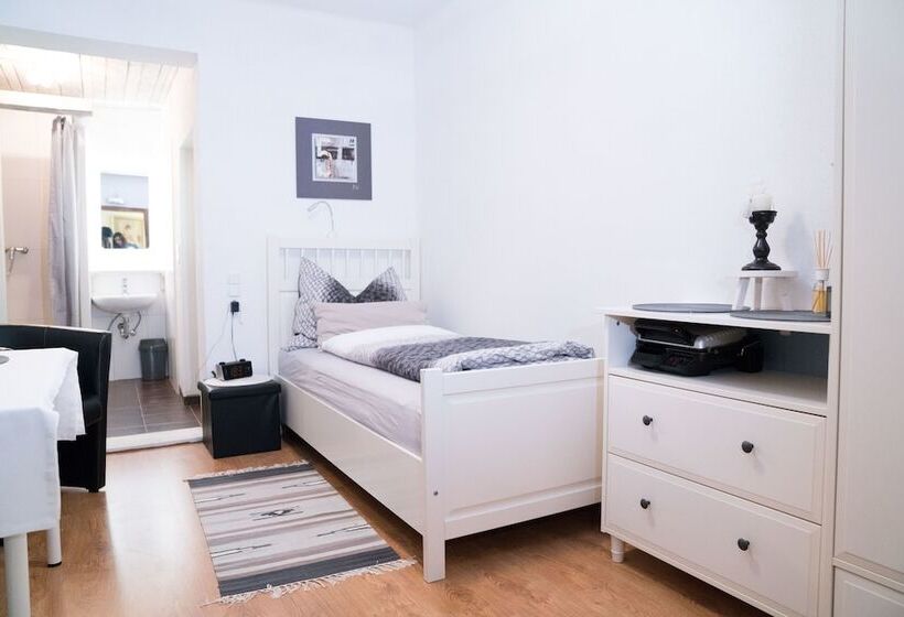 Pension & Restaurant La Amalia