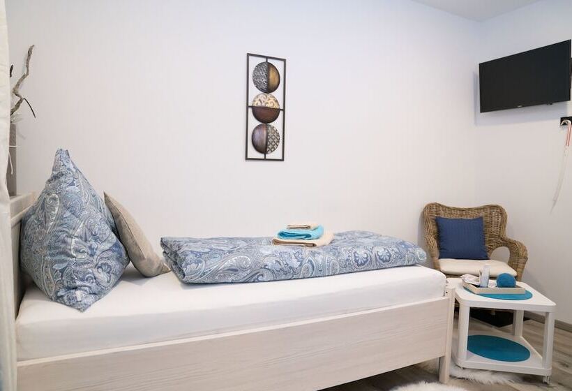 Pension & Restaurant La Amalia