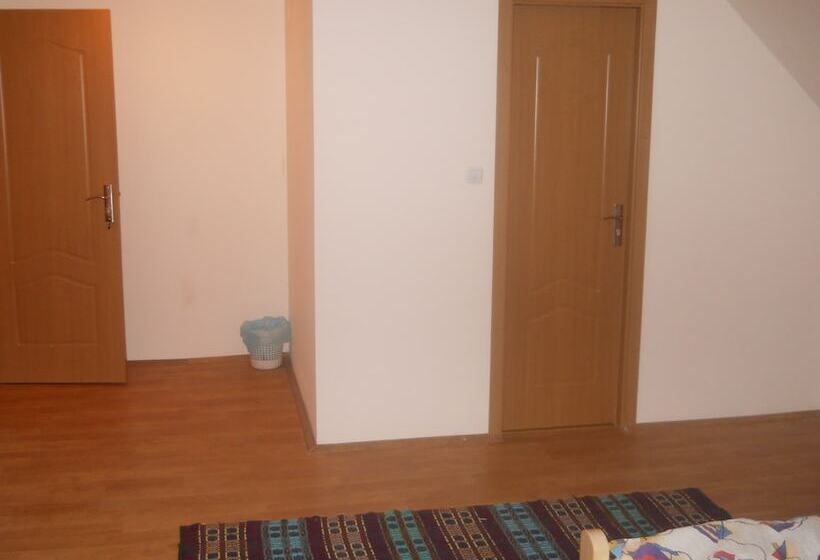 Pensiunea Cabana Sestina