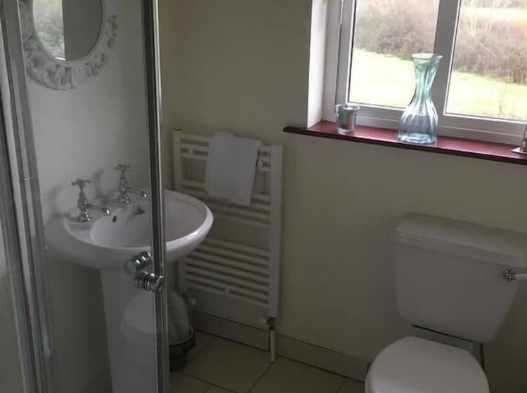 Tig Na Coille B&b Country House