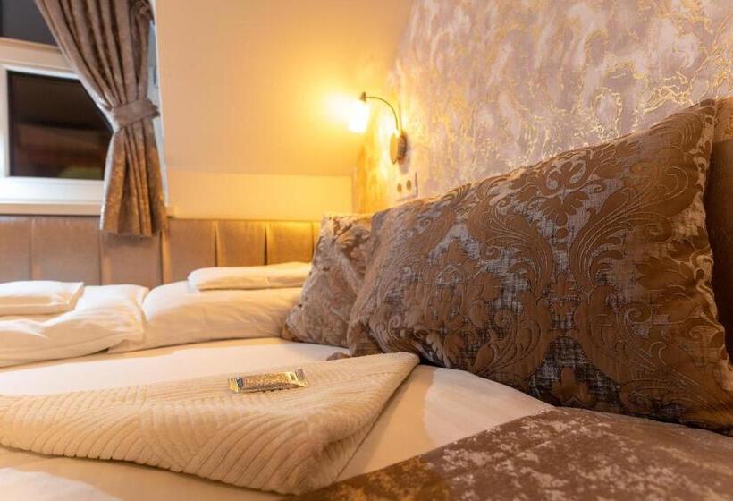 ホテル Teátrum Boutique