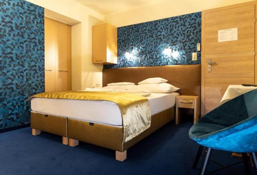 ホテル Teátrum Boutique