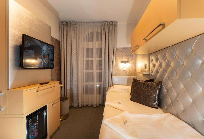 ホテル Teátrum Boutique