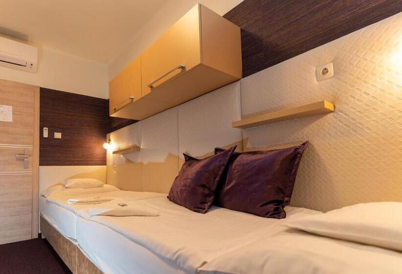 ホテル Teátrum Boutique