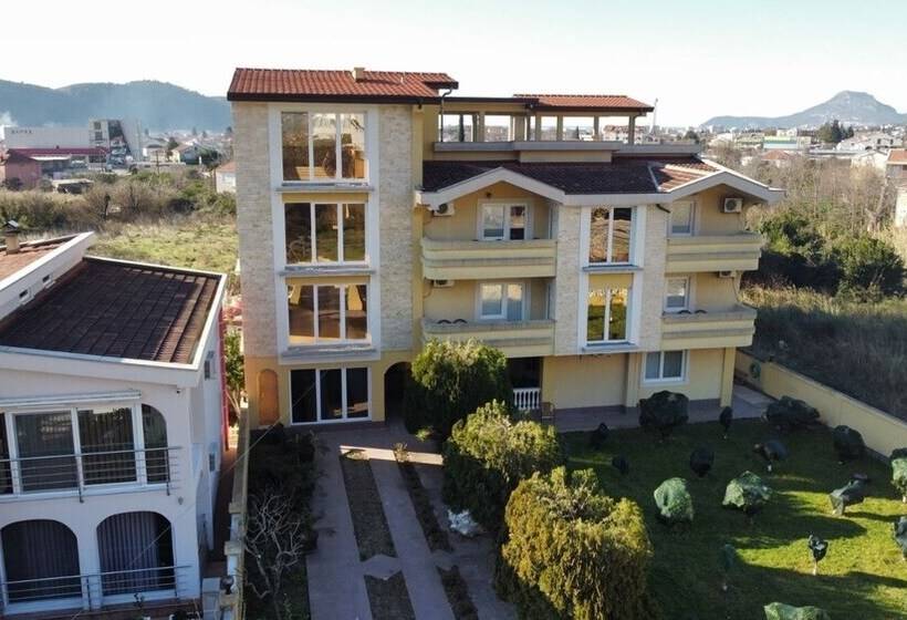 Apartments Old Olive