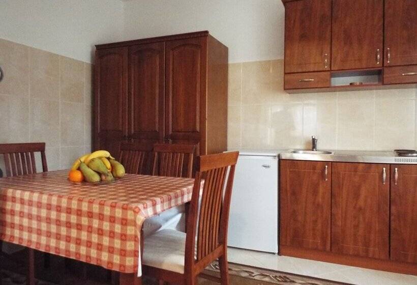 Apartments Old Olive