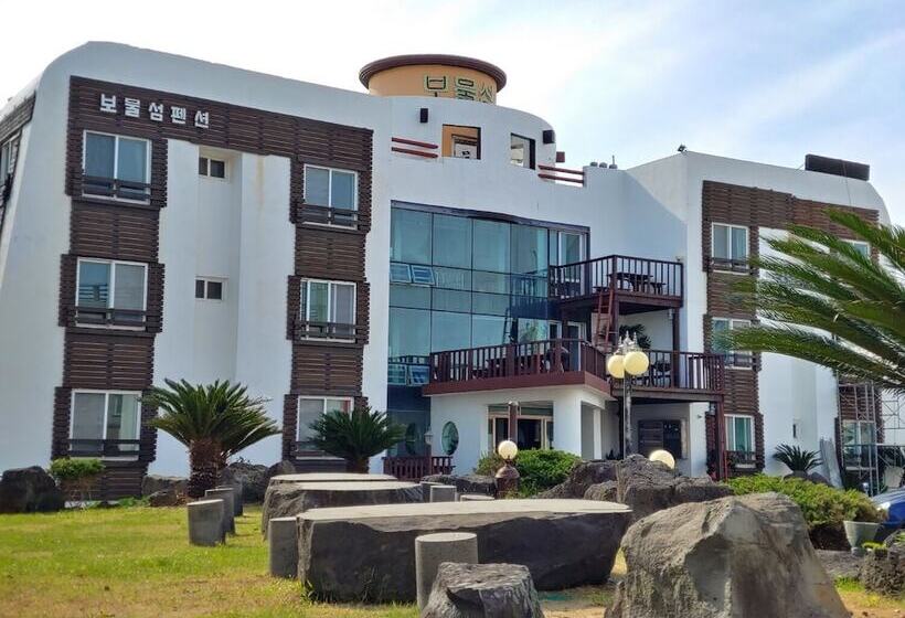 בית מלון כפרי Bomulsum