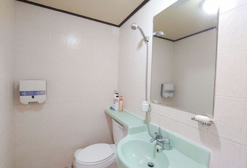 בית מלון כפרי Bomulsum