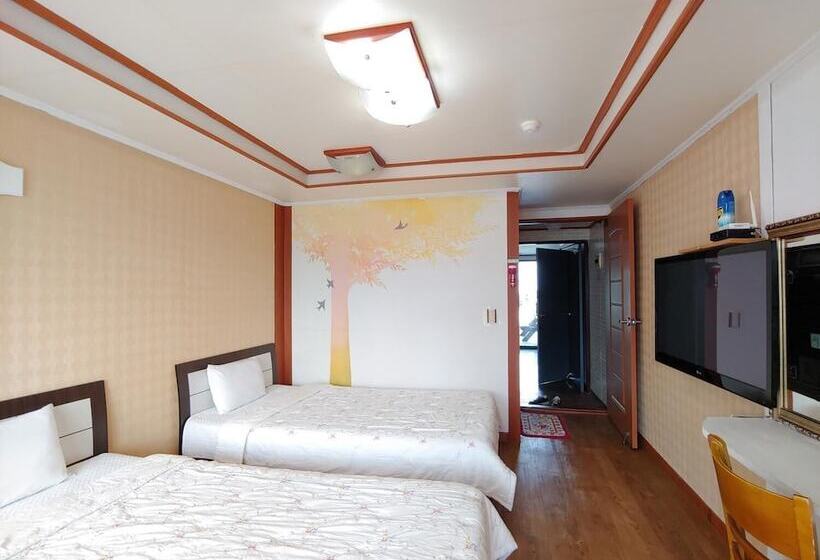 בית מלון כפרי Bomulsum