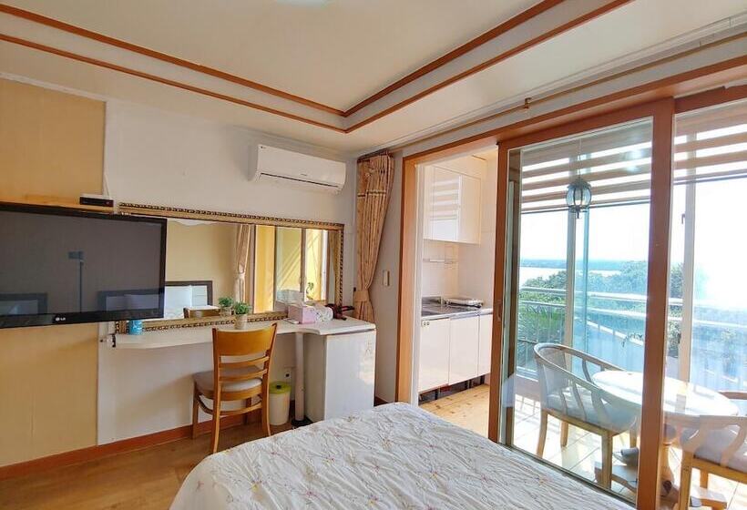 בית מלון כפרי Bomulsum