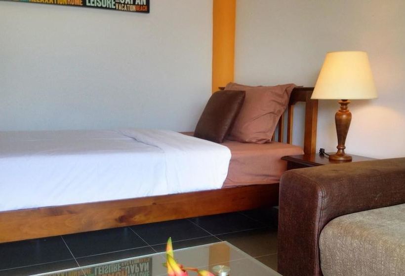 בית מלון כפרי Coconut Homes & Cafe