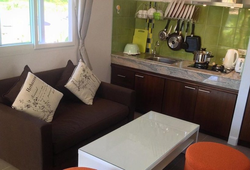 בית מלון כפרי Coconut Homes & Cafe