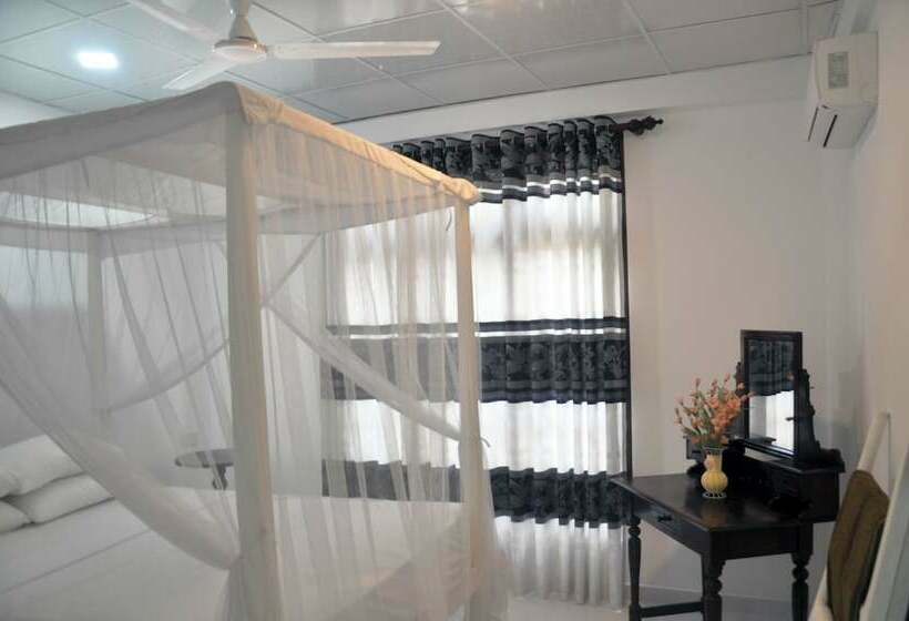 فندق Dineth Villa