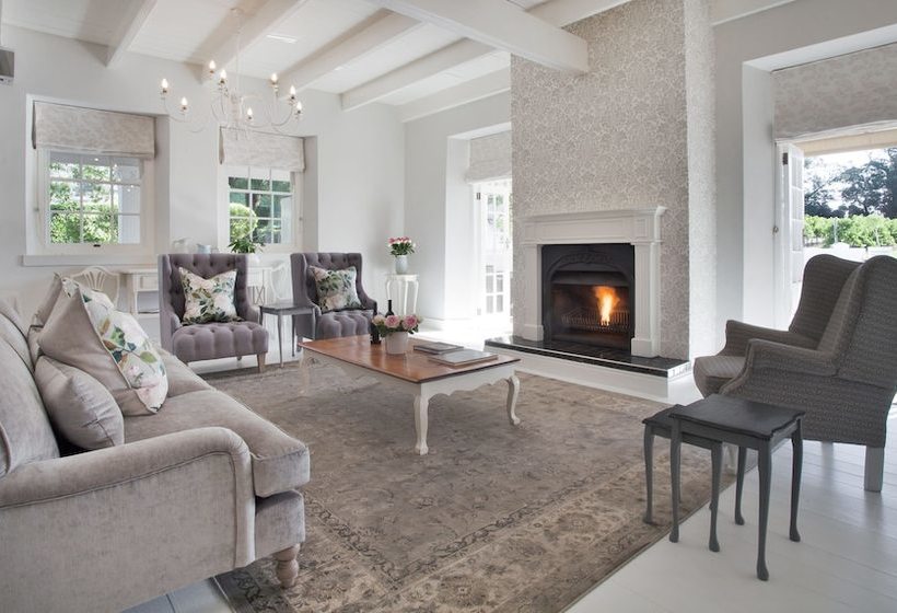 فندق Dunstone Manor