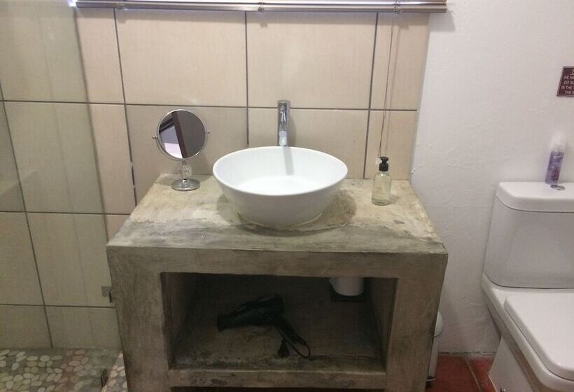 فندق Fraaigelegen Farm