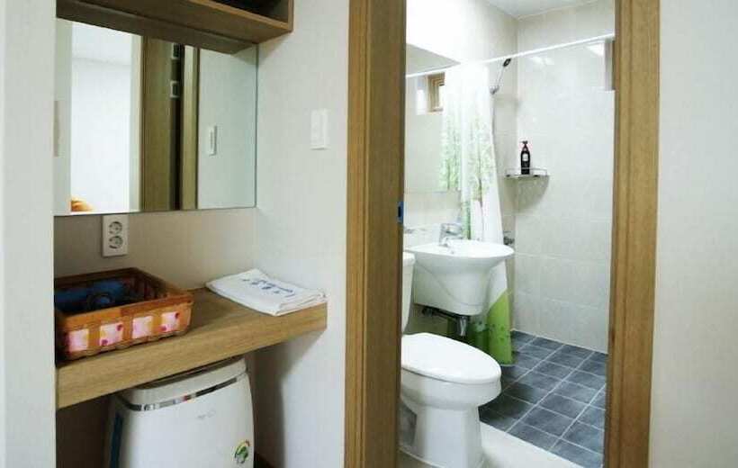 Hotel Gotjawal Geomun Oreum Pension