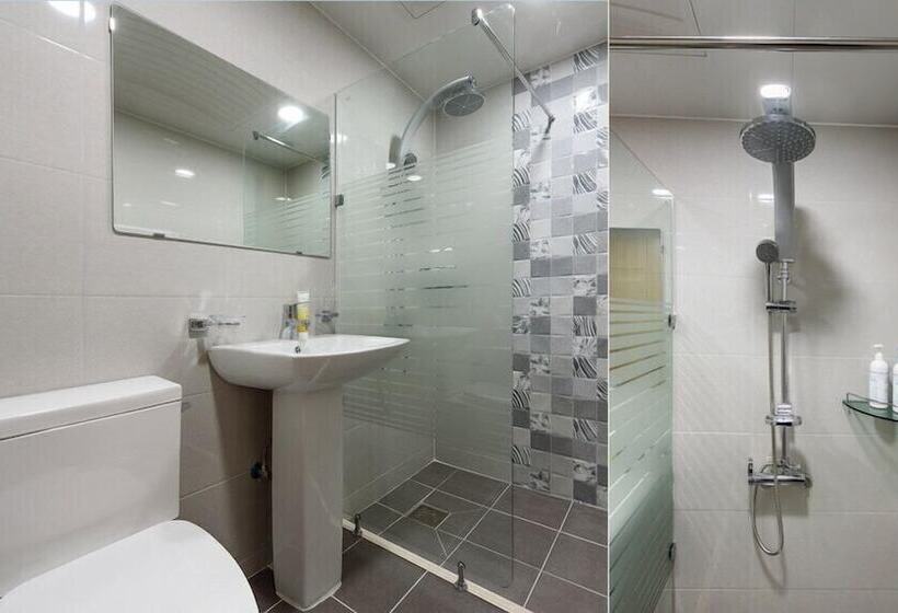 Отель Gyeongpoen Pension