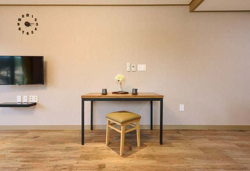 Отель Gyeongpoen Pension