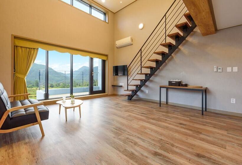 Отель Gyeongpoen Pension