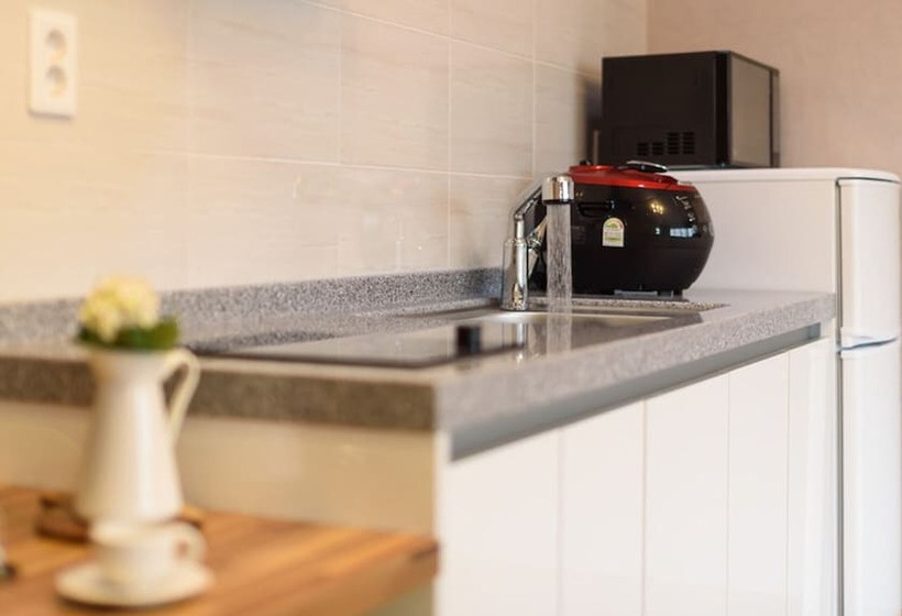 Отель Gyeongpoen Pension