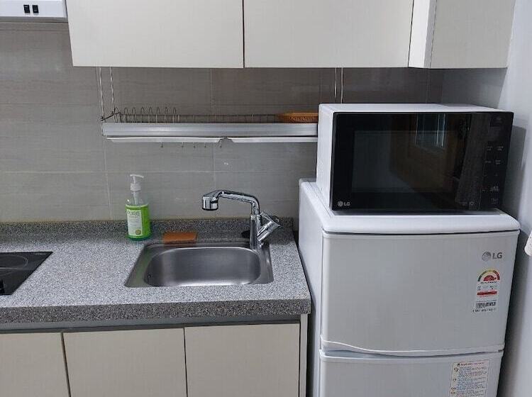 Отель Gyeongpoen Pension