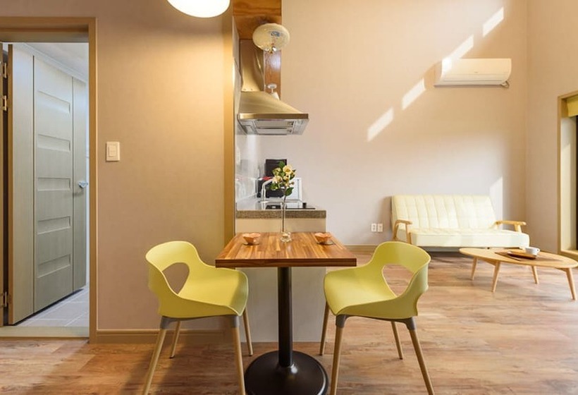 Отель Gyeongpoen Pension