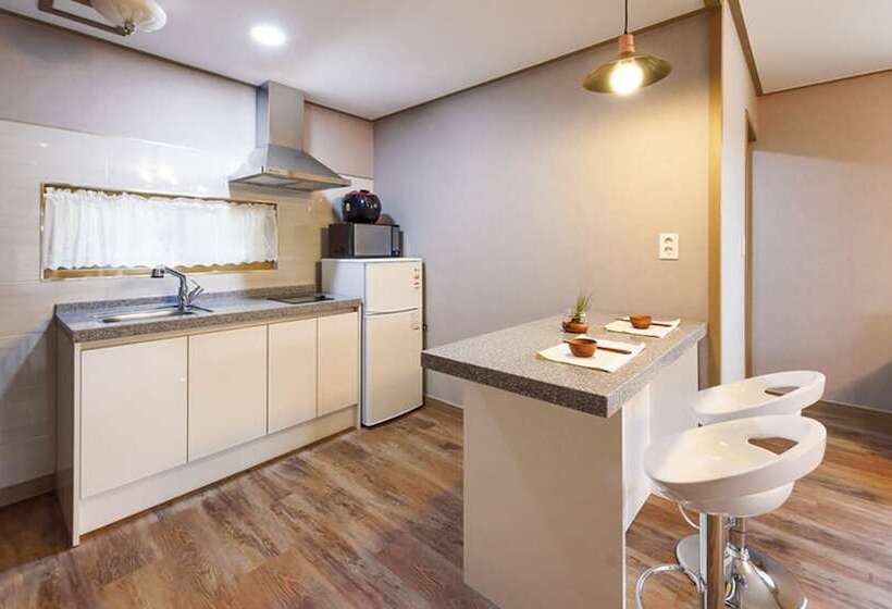 Отель Gyeongpoen Pension