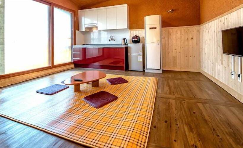 בית מלון כפרי Jangchun Red Clay Pension