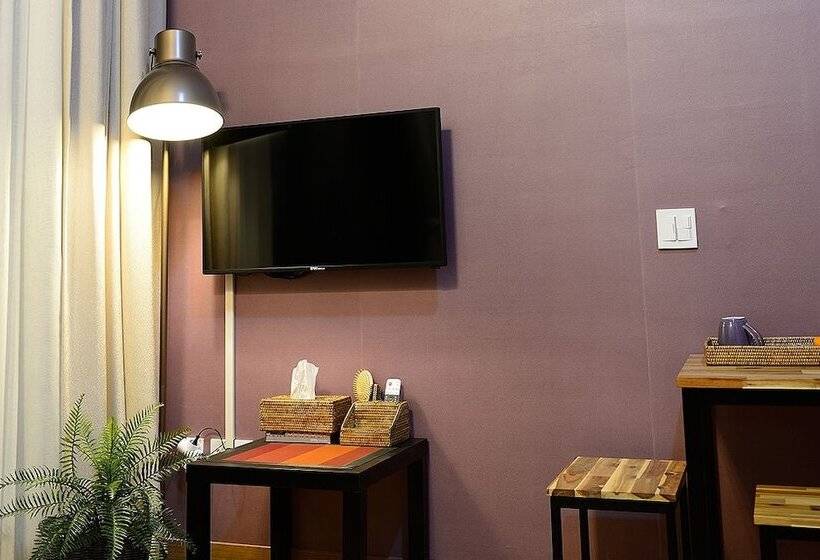 Отель Jeju Clair De Lune Pension