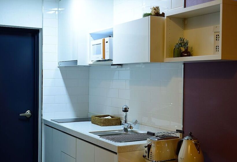 Отель Jeju Clair De Lune Pension