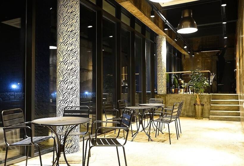 בית מלון כפרי Jeju Clair De Lune Pension