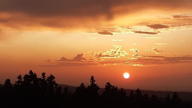 בית מלון כפרי Jeju Nollmung