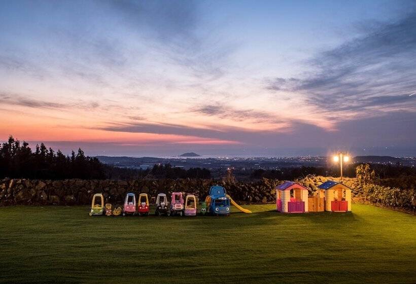 בית מלון כפרי Jeju Nollmung