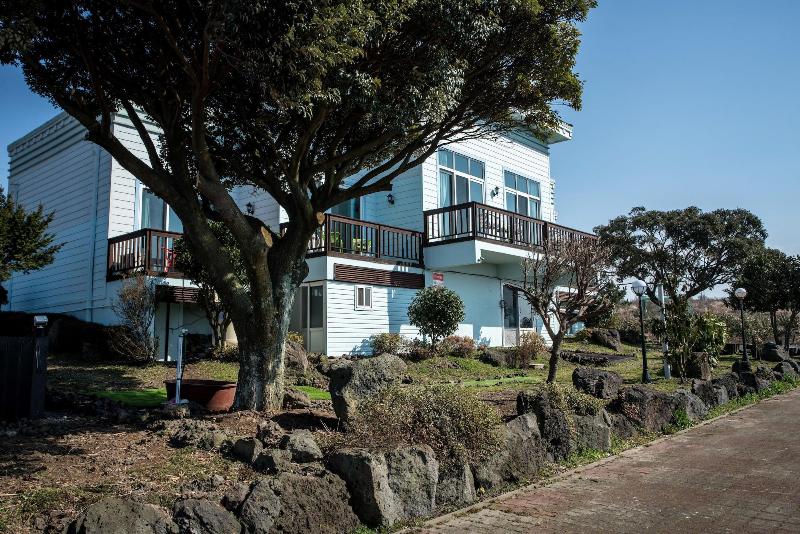 בית מלון כפרי Jeju Nollmung