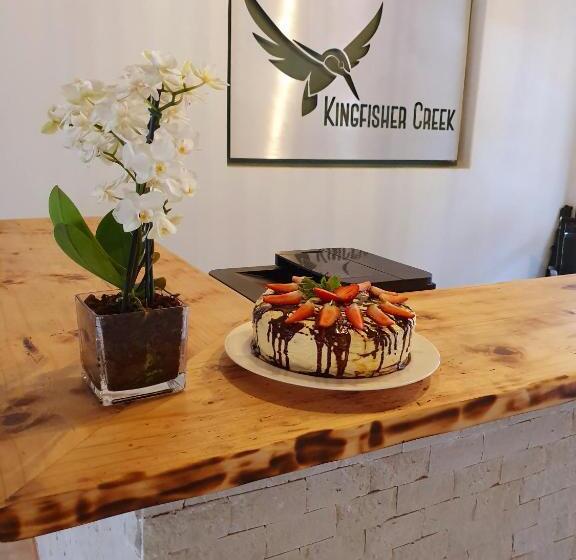 ホテル Kingfisher Creek Safari Lodge