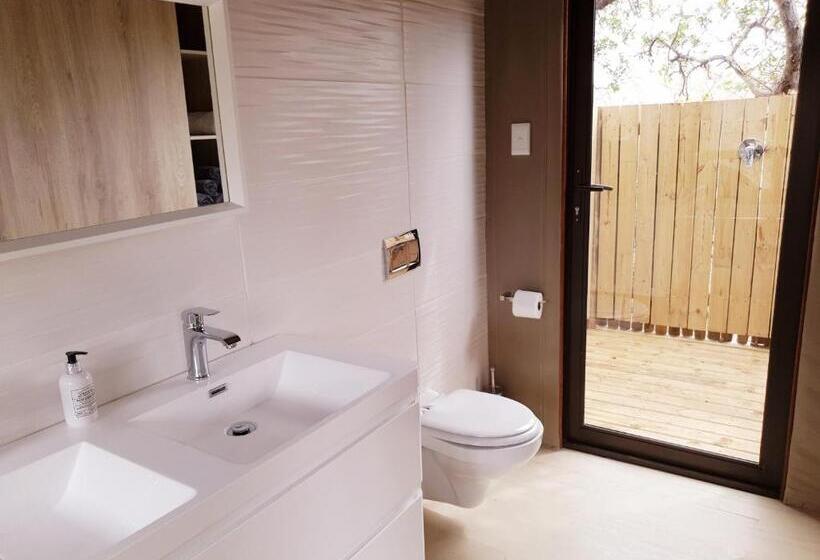 ホテル Kingfisher Creek Safari Lodge