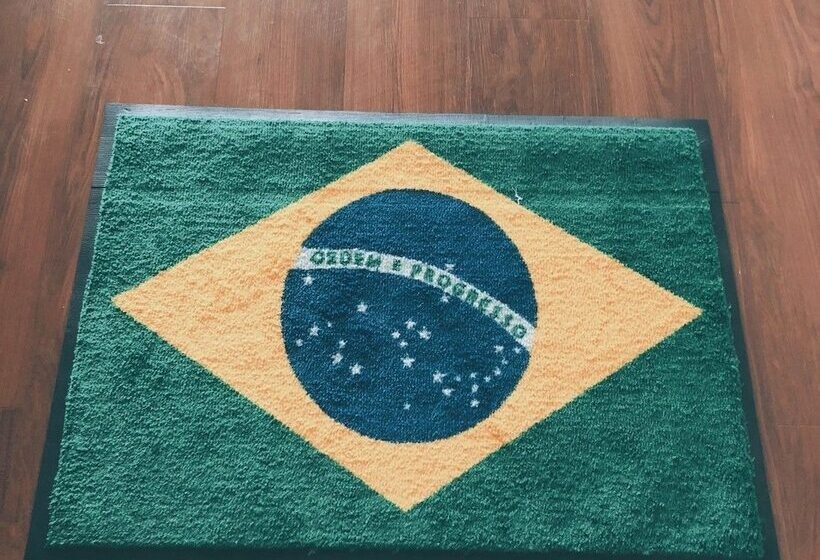 ホテル Leeds Pension