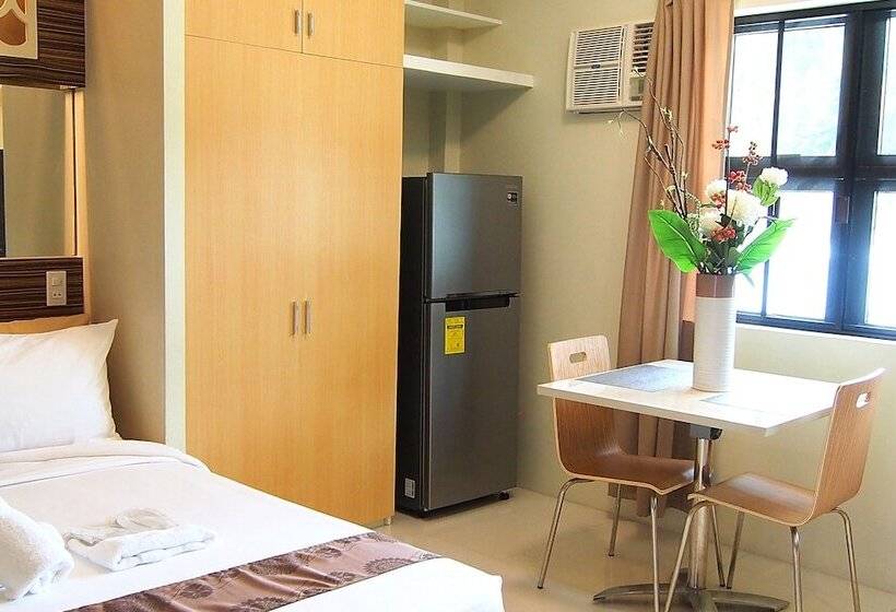 בית מלון כפרי Marton Suites