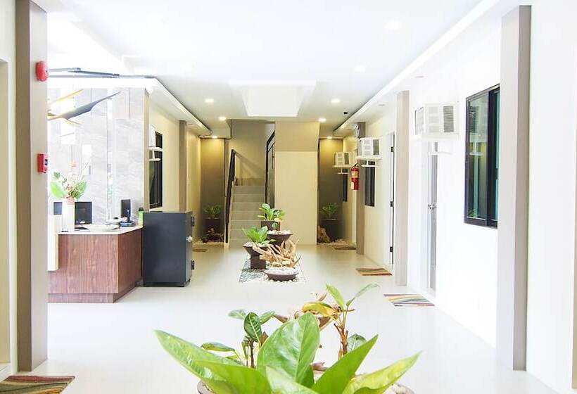 בית מלון כפרי Marton Suites