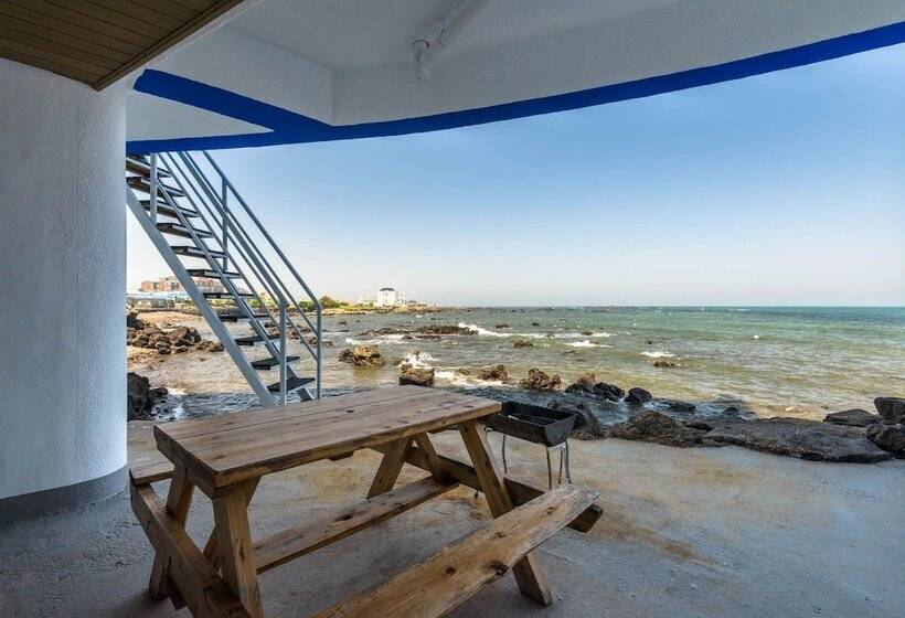 Отель On The Sea Pension