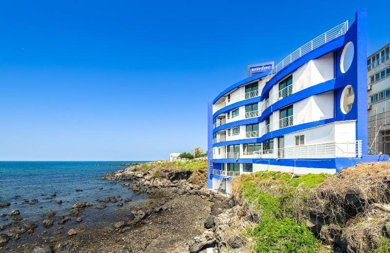 Отель On The Sea Pension