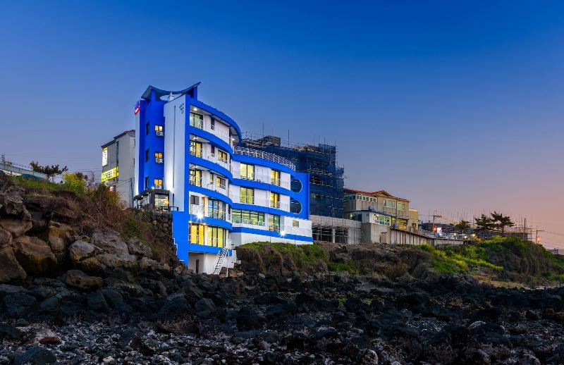 Отель On The Sea Pension