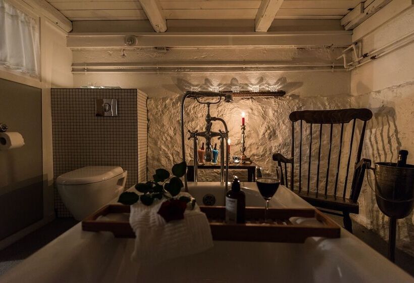 هتل Sea Side Cottages