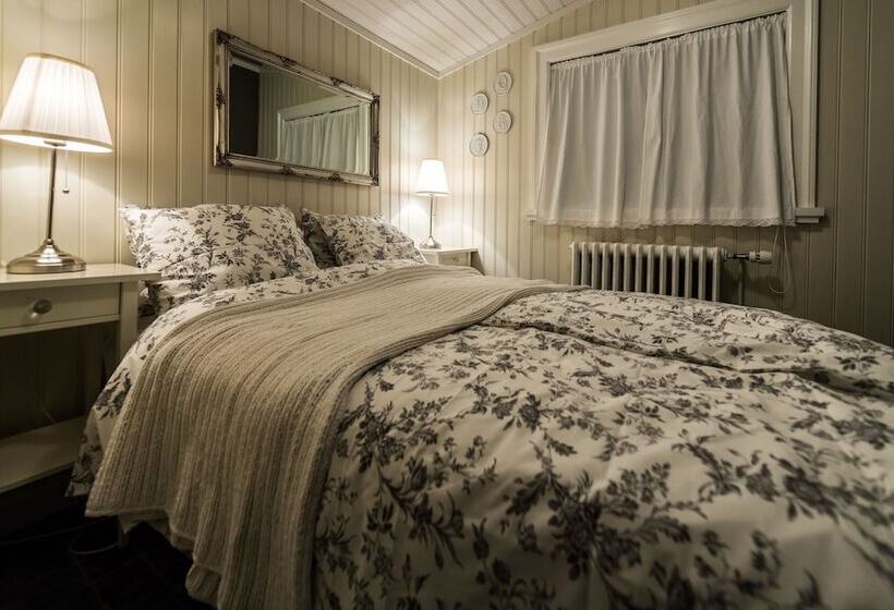 هتل Sea Side Cottages