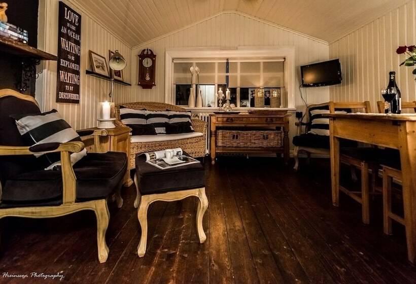 هتل Sea Side Cottages