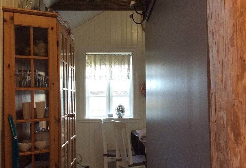 هتل Sea Side Cottages